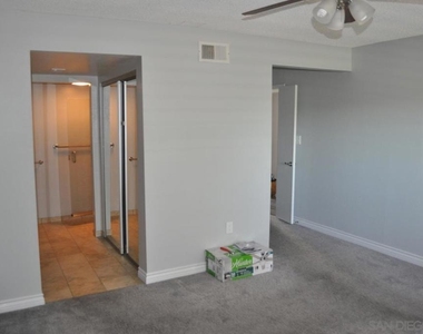 6808 Hyde Park Drive - Photo Thumbnail 7