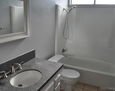6808 Hyde Park Drive - Photo Thumbnail 8