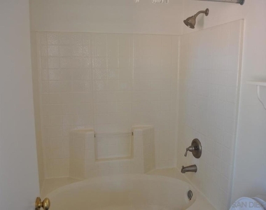 1518 Shoreacres Drive - Photo Thumbnail 15