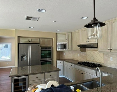 2552 Valley Waters Ct - Photo Thumbnail 10