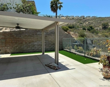 2552 Valley Waters Ct - Photo Thumbnail 4