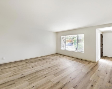 6095 Agee St - Photo Thumbnail 4