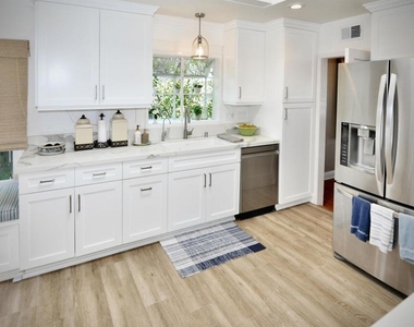 529 Fern Glen - Photo Thumbnail 5