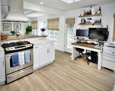 529 Fern Glen - Photo Thumbnail 8