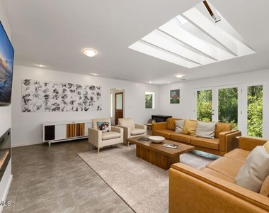 21705 Entrado Drive - Photo Thumbnail 7