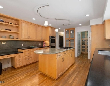 21705 Entrado Drive - Photo Thumbnail 15
