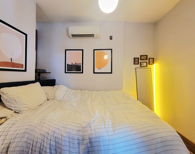 871 Grand Street - Photo Thumbnail 5
