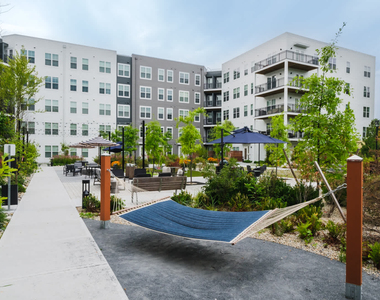 3 Westchester Park Drive - Photo Thumbnail 98