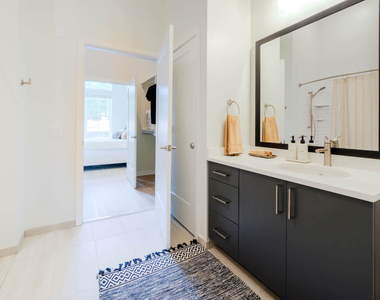3 Westchester Park Drive - Photo Thumbnail 34