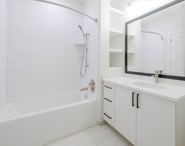 3 Westchester Park Drive - Photo Thumbnail 124