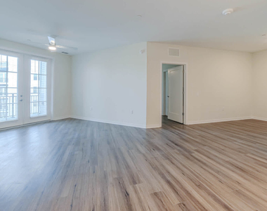 3 Westchester Park Drive - Photo Thumbnail 116