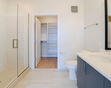 3 Westchester Park Drive - Photo Thumbnail 131