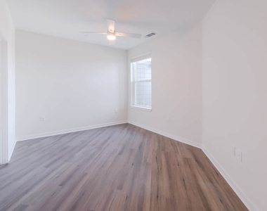 3 Westchester Park Drive - Photo Thumbnail 164