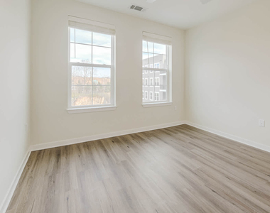 3 Westchester Park Drive - Photo Thumbnail 137