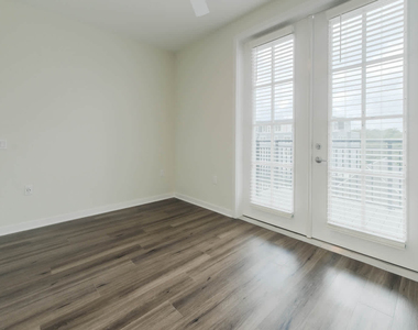 3 Westchester Park Drive - Photo Thumbnail 56