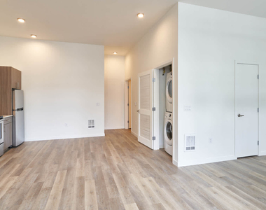 3220 California Ave Sw - Photo Thumbnail 45