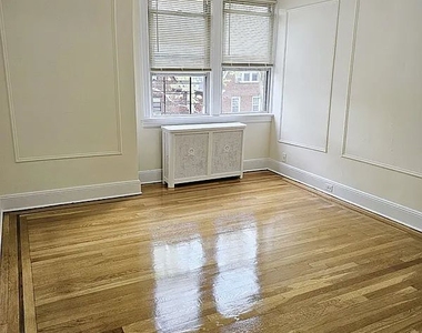 71st Street - Photo Thumbnail 6
