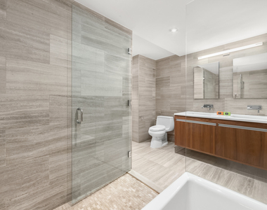 337 E 62nd St - Photo Thumbnail 4