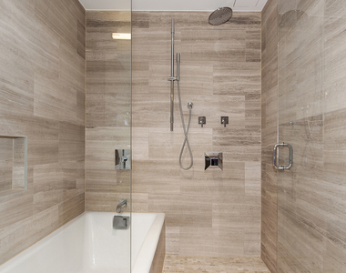 337 E 62nd St - Photo Thumbnail 5