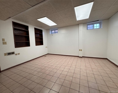 14749 28th Avenue - Photo Thumbnail 21