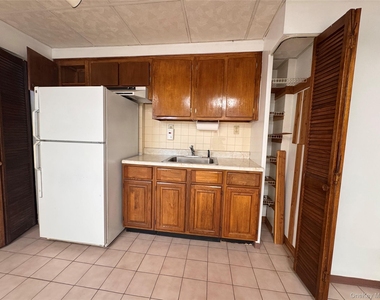 14749 28th Avenue - Photo Thumbnail 12