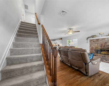 39 Seymour Drive - Photo Thumbnail 8