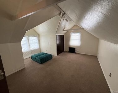730 Cottage St - Photo Thumbnail 18