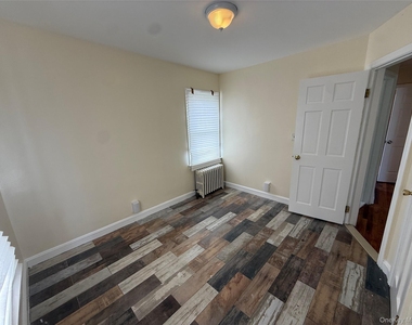 730 Cottage St - Photo Thumbnail 14