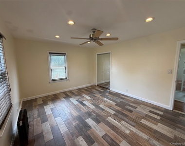 730 Cottage St - Photo Thumbnail 11