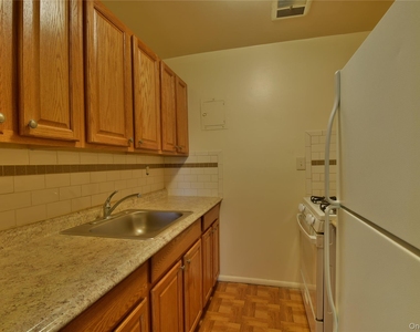 51 Leroy Place - Photo Thumbnail 1
