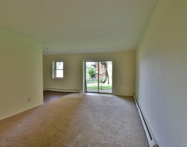 51 Leroy Place - Photo Thumbnail 5
