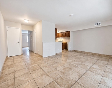 136 Hill Crescent - Photo Thumbnail 4