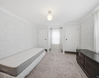 34 Main St. - Photo Thumbnail 6