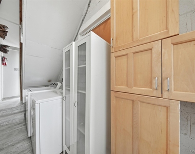 34 Main St. - Photo Thumbnail 11