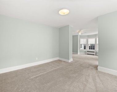 10 Dale Drive - Photo Thumbnail 5