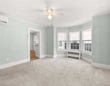 10 Dale Drive - Photo Thumbnail 3