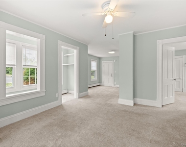 10 Dale Drive - Photo Thumbnail 2
