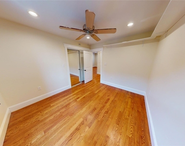 5 Wayne Avenue - Photo Thumbnail 8