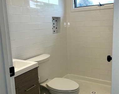 31 Cottage Drive - Photo Thumbnail 6