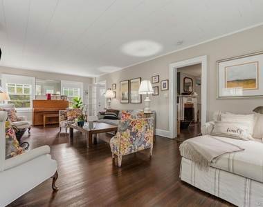 108 Hooker Avenue - Photo Thumbnail 11
