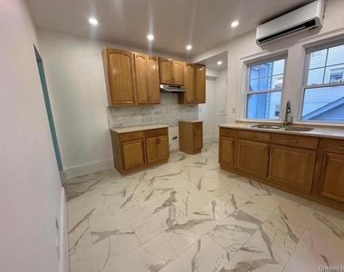 319 N Fulton Avenue - Photo Thumbnail 5