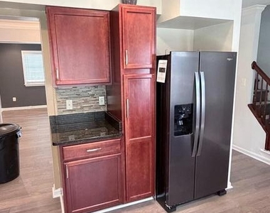 2188 Mayflower Drive - Photo Thumbnail 3