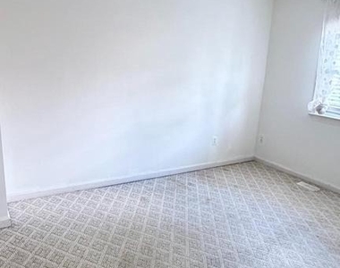2188 Mayflower Drive - Photo Thumbnail 7