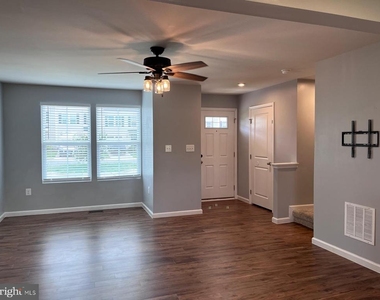35202 Sara Court - Photo Thumbnail 13