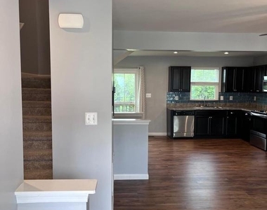 35202 Sara Court - Photo Thumbnail 8