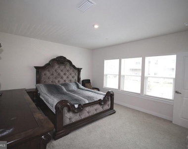 21480 Mount Sterling Terrace - Photo Thumbnail 7