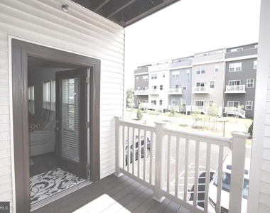 21480 Mount Sterling Terrace - Photo Thumbnail 4