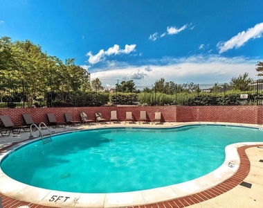 8032 Reserve Way - Photo Thumbnail 24