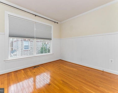 8032 Reserve Way - Photo Thumbnail 13
