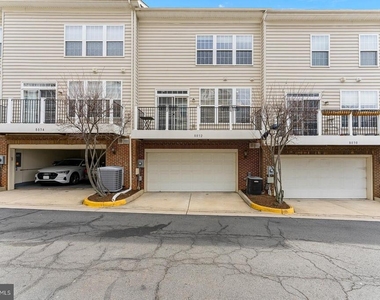 8032 Reserve Way - Photo Thumbnail 21